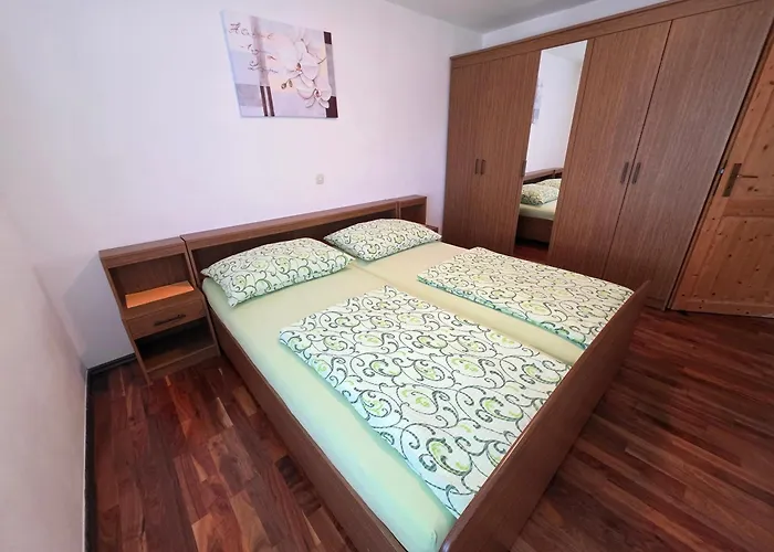 Appartement Anita 1 150m From The